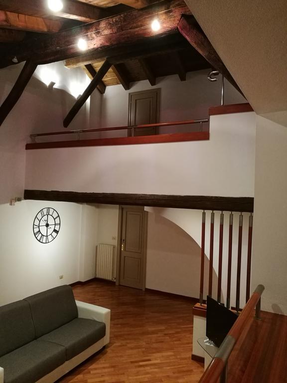 Farolfi Apartments Pepoli Болонья Екстер'єр фото