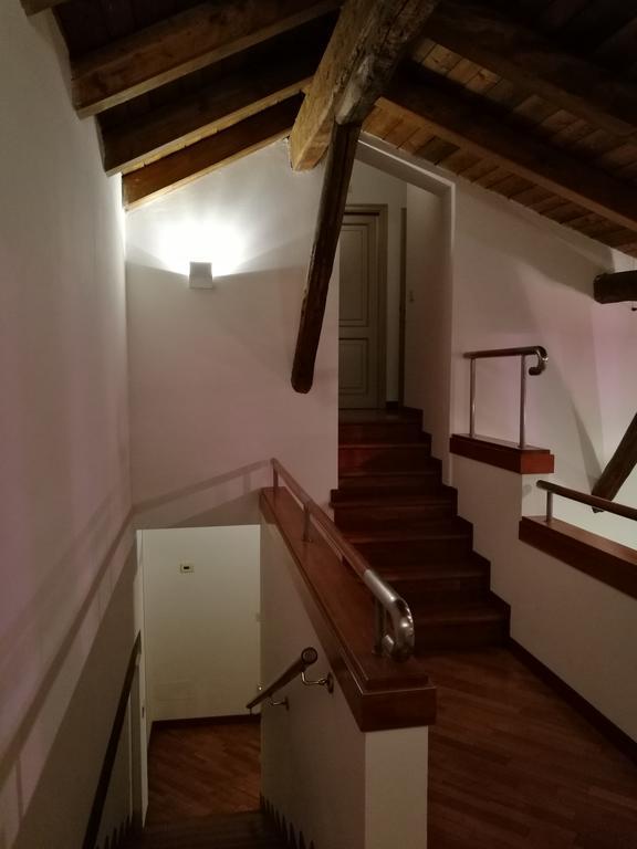 Farolfi Apartments Pepoli Болонья Екстер'єр фото