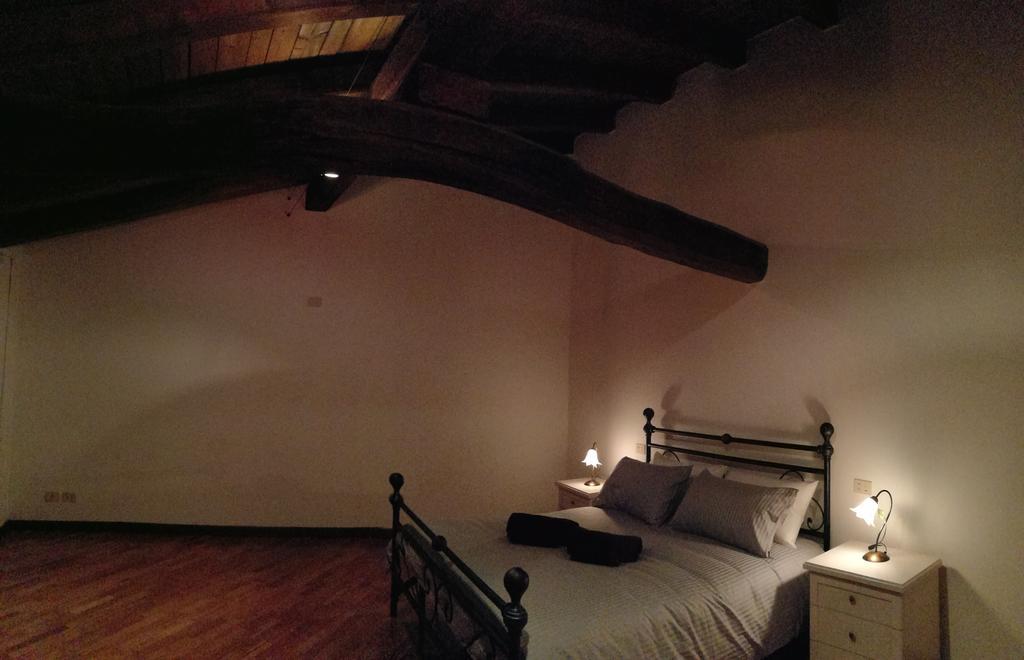 Farolfi Apartments Pepoli Болонья Екстер'єр фото