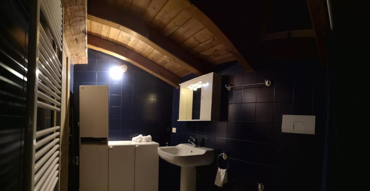 Farolfi Apartments Pepoli Болонья Екстер'єр фото