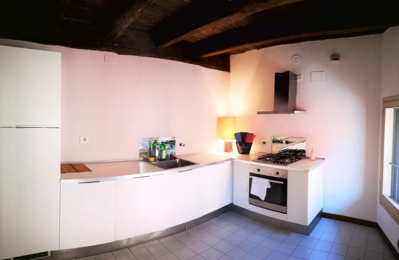 Farolfi Apartments Pepoli Болонья Екстер'єр фото